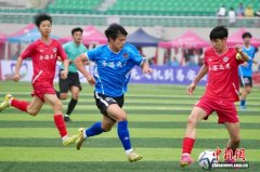 “永港”少年同场竞技   